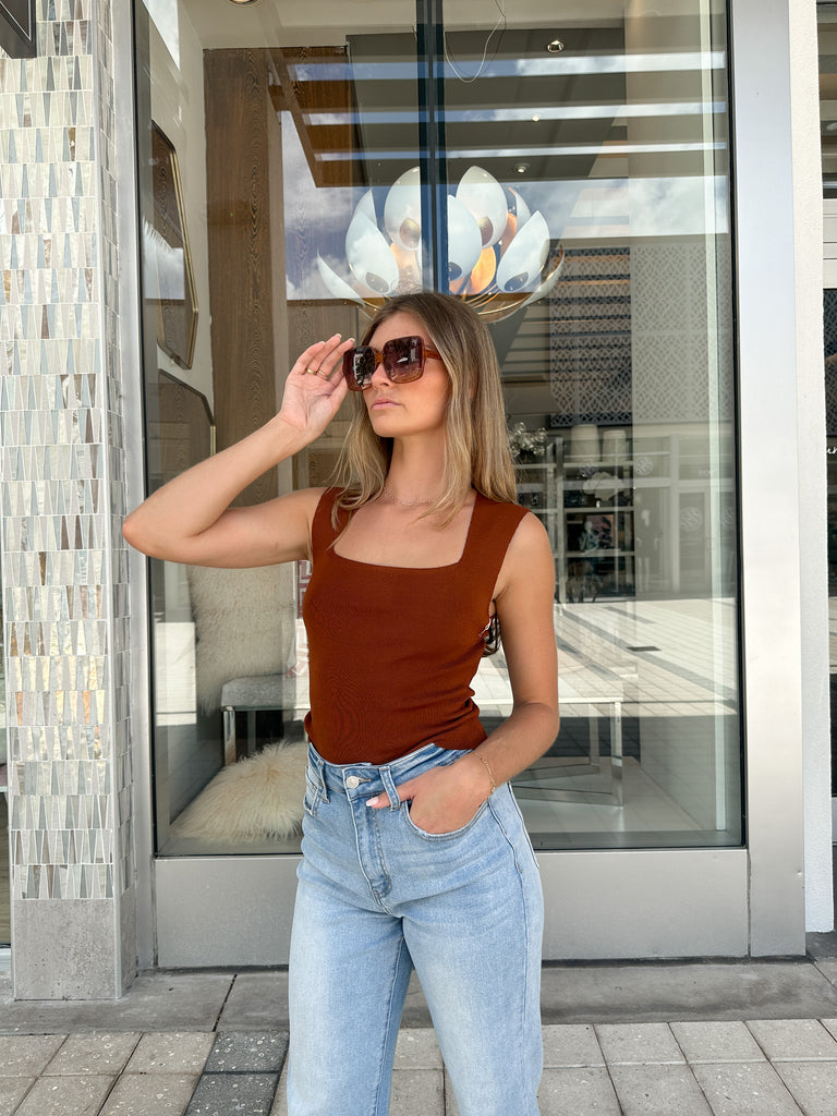 STEFFI SQUARE NECK KNIT TOP
