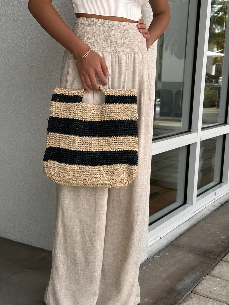 BECCA RAFFIA BAG