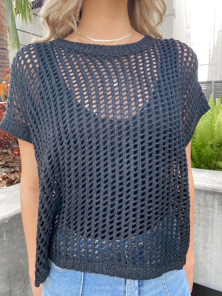 VERO CROCHET TOP