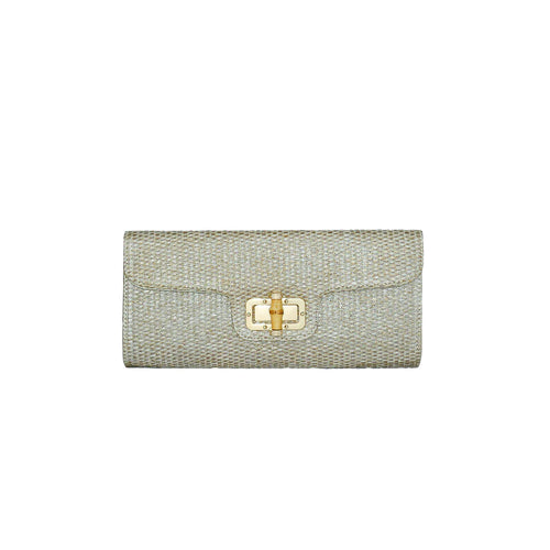 CHILEAN STRAW CLUTCH WITH BAMBOO CLOSURE