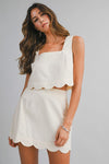 LUNA SCALLOP HEM TOP
