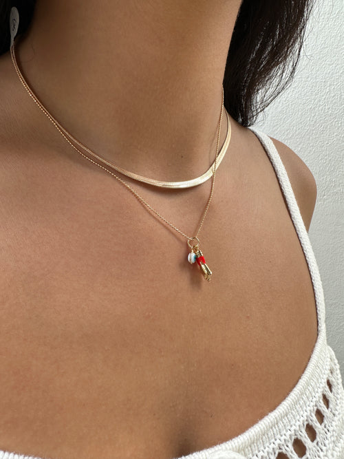 MEDALLION CLUSTER NECKLACE